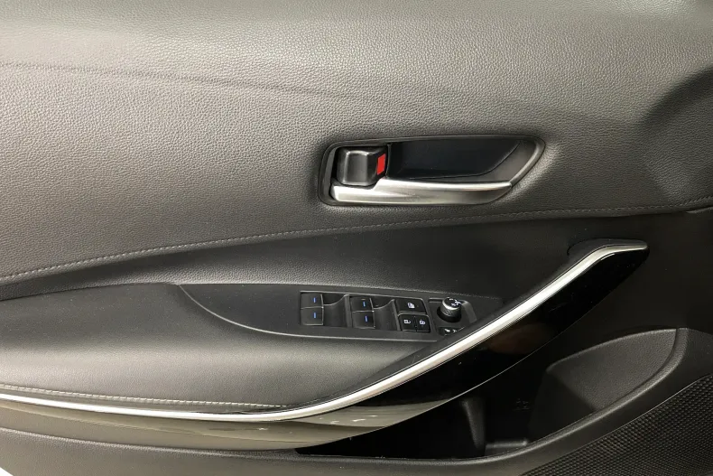 Toyota Corolla din 2022 cu 85.710 km - oferta TOY243533 - foto 22
