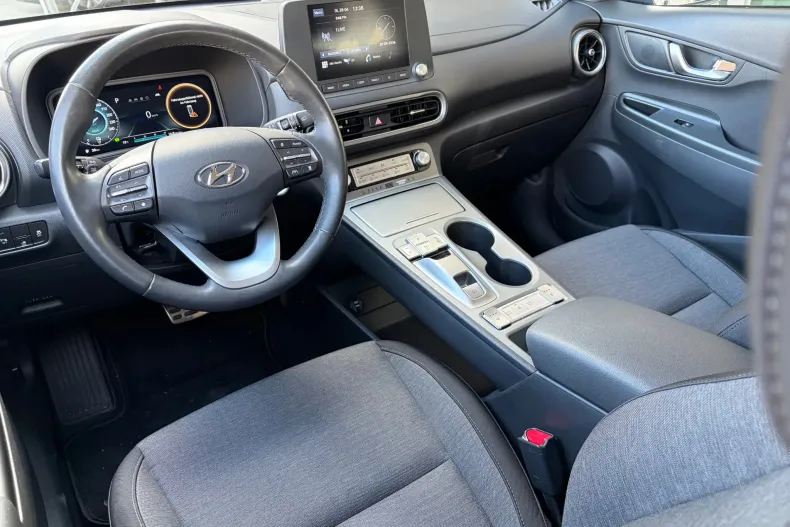 Hyundai Kona din 2023 cu 23.990 km - oferta HYU243543 - foto 7