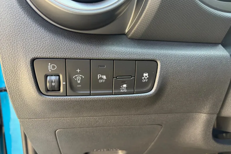 Hyundai Kona din 2023 cu 23.990 km - oferta HYU243543 - foto 25