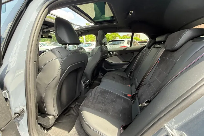 BMW 120d (Seria 1) din 2025 cu 23.582 km - oferta BMW243561 - foto 8