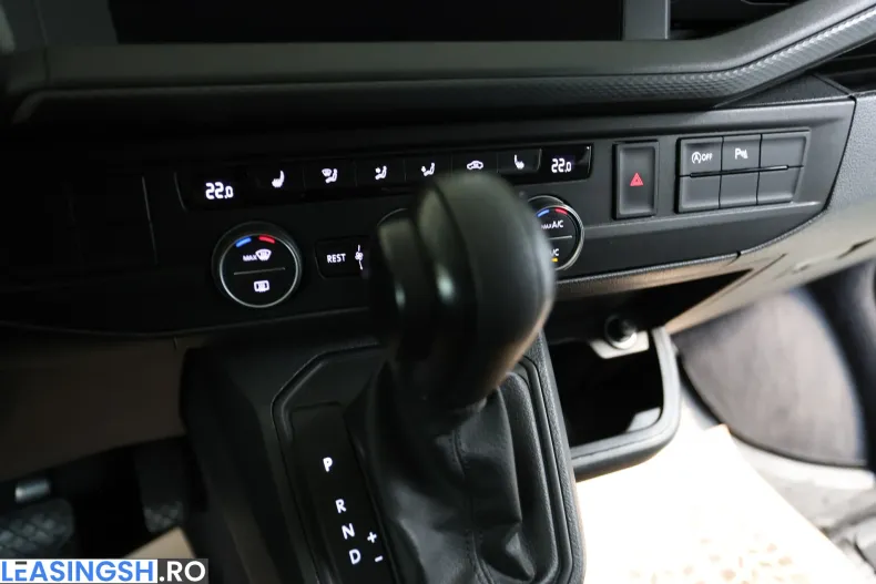 Volkswagen Multivan din 2021 cu 180.000 km - oferta VOL243569 - foto 23
