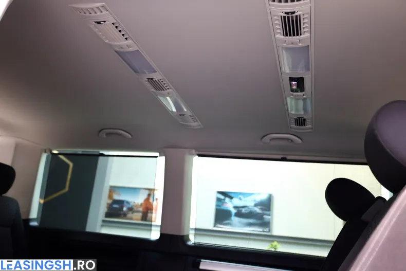 Volkswagen Multivan din 2021 cu 180.000 km - oferta VOL243569 - foto 35