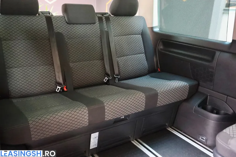 Volkswagen Multivan din 2021 cu 180.000 km - oferta VOL243569 - foto 38