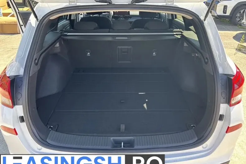 Hyundai i30 din 2026 cu 10 km - oferta HYU243580 - foto 17