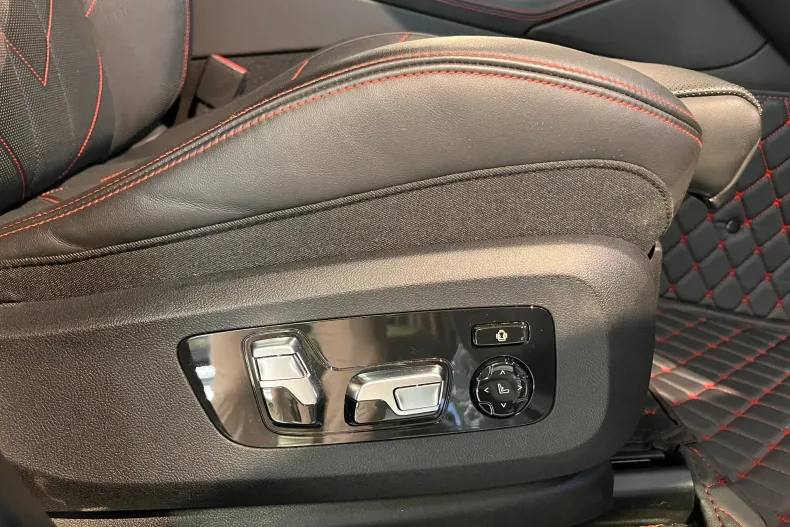 BMW XM (Seria X) din 2023 cu 49.850 km - oferta BMW243585 - foto 28