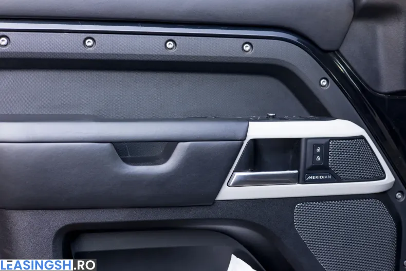 Land Rover Defender din 2020 cu 113.101 km - oferta LAN243587 - foto 15