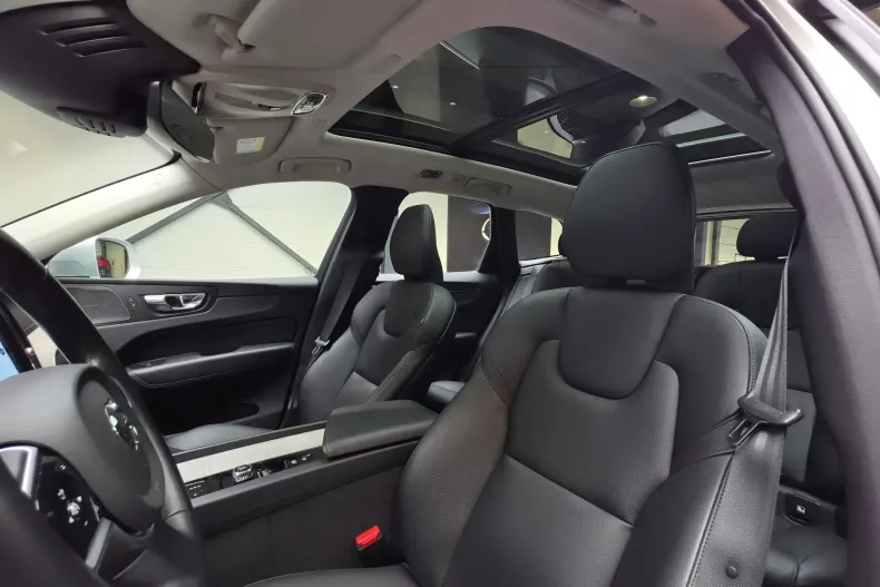 Volvo XC60 din 2020 cu 165.200 km - oferta VOL243590 - foto 6