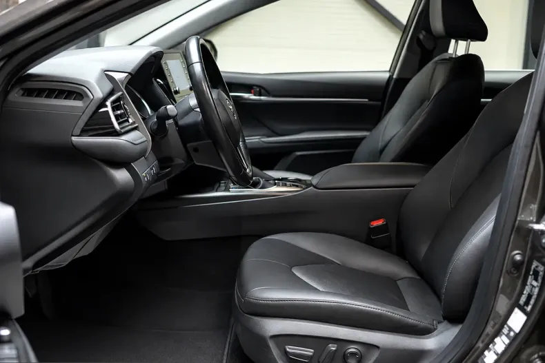 Toyota Camry din 2022 cu 114.000 km - oferta TOY243591 - foto 10