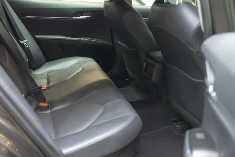 Toyota Camry din 2022 cu 114.000 km - oferta TOY243591 - foto 25
