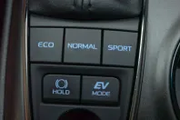 Toyota Camry din 2022 cu 114.000 km - oferta TOY243591 - foto 38