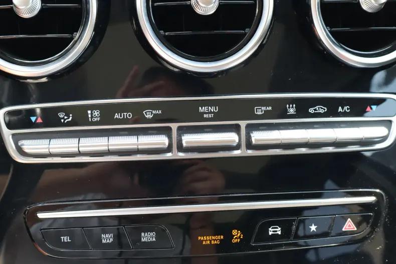 Mercedes-Benz GLC 300 (Clasa GLC) din 2021 cu 133.639 km - oferta MER243594 - foto 24
