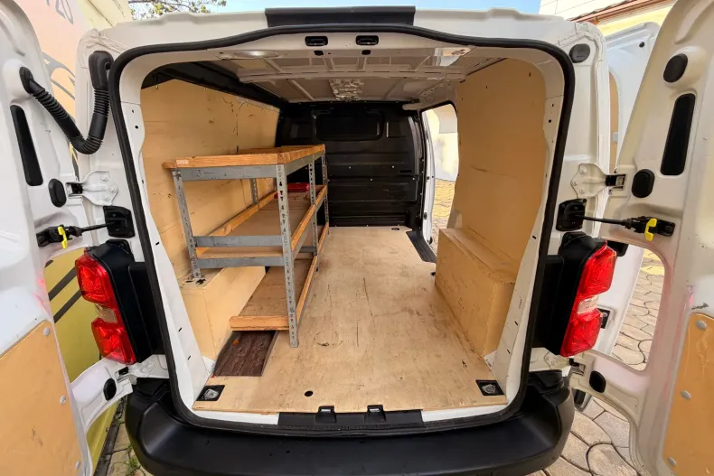 Opel Vivaro din 2021 cu 137.230 km - oferta OPE243596 - foto 14