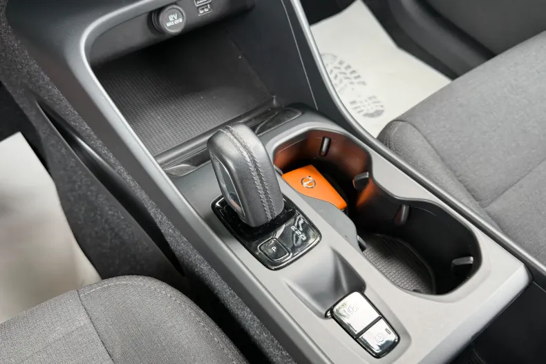 Volvo XC40 din 2020 cu 165.000 km - oferta VOL243602 - foto 16