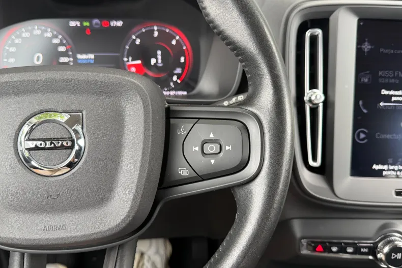 Volvo XC40 din 2020 cu 165.000 km - oferta VOL243602 - foto 22