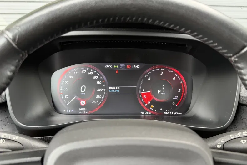 Volvo XC40 din 2020 cu 165.000 km - oferta VOL243602 - foto 23