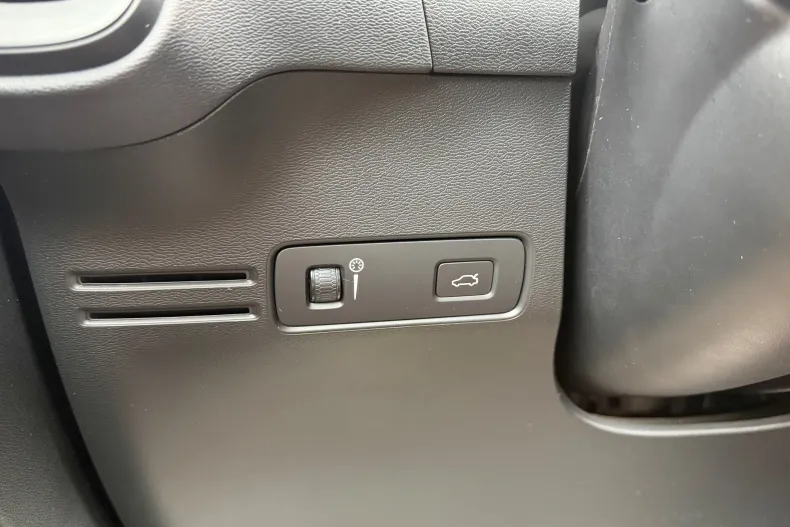 Volvo XC40 din 2020 cu 165.000 km - oferta VOL243602 - foto 24