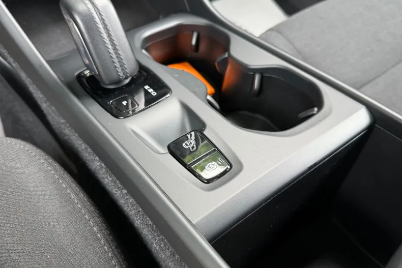 Volvo XC40 din 2020 cu 165.000 km - oferta VOL243602 - foto 27
