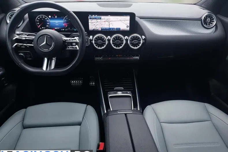 Mercedes-Benz GLA 220 (Clasa GLA) din 2024 cu 34.522 km - oferta MER243609 - foto 11