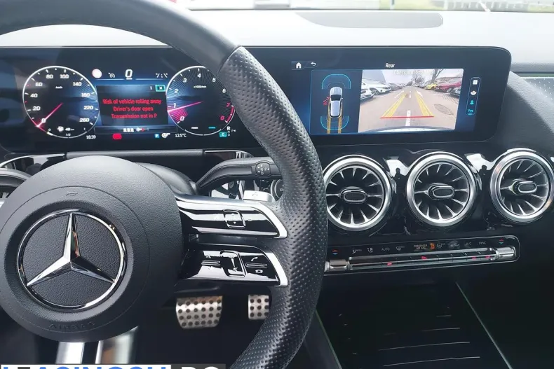 Mercedes-Benz GLA 220 (Clasa GLA) din 2024 cu 34.522 km - oferta MER243609 - foto 17