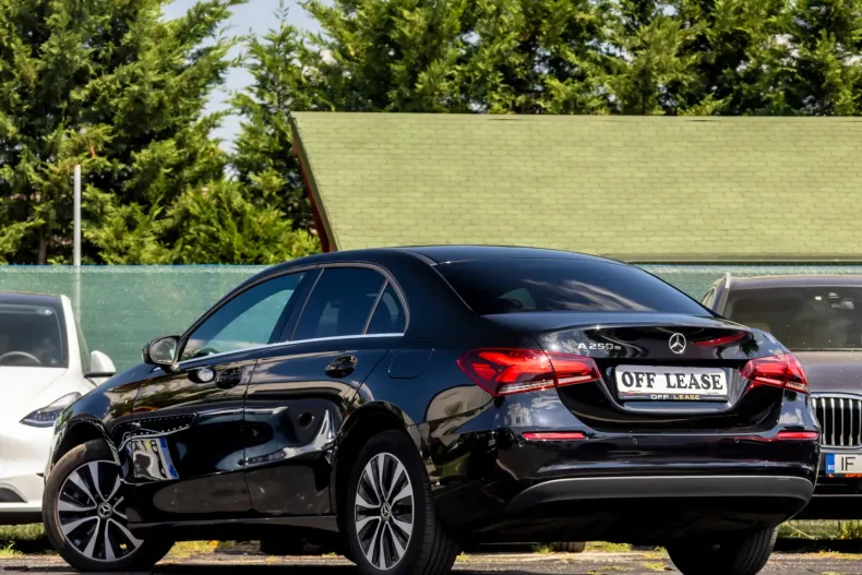 Mercedes-Benz A 250 (Clasa A) din 2021 cu 94.000 km - oferta MER243617 - foto 3