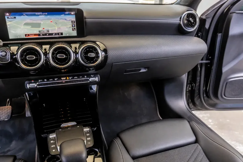 Mercedes-Benz A 250 (Clasa A) din 2021 cu 94.000 km - oferta MER243617 - foto 17