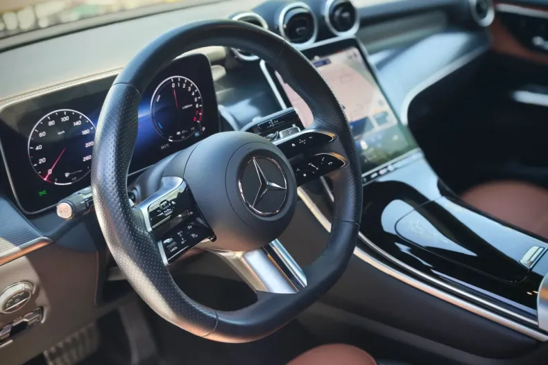 Mercedes-Benz GLC 300 (Clasa GLC) din 2024 cu 32.335 km - oferta MER243619 - foto 14