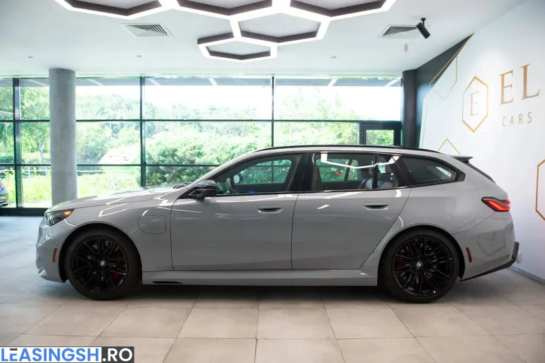 BMW M5 (Seria 5) din 2025 cu 165 km - oferta BMW243620 - foto 4
