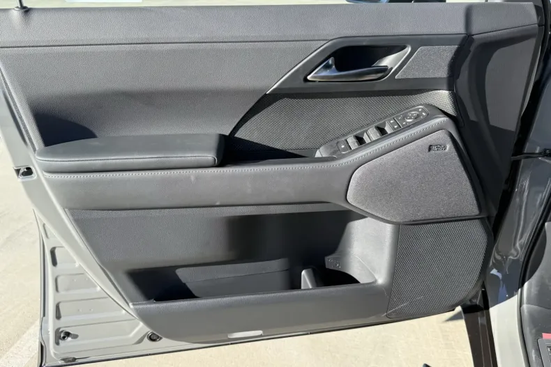Lexus Seria GX din 2026 cu 10 km - oferta LEX243624 - foto 9
