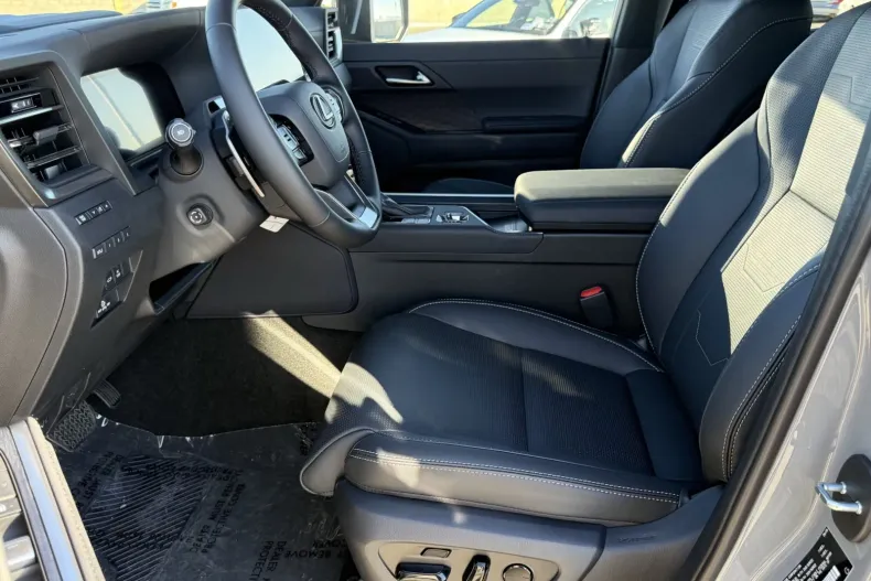 Lexus Seria GX din 2026 cu 10 km - oferta LEX243624 - foto 10