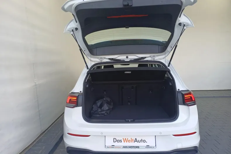 Volkswagen Golf din 2024 cu 38.209 km - oferta VOL243627 - foto 32