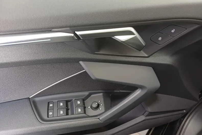 Audi A3 din 2021 cu 54.679 km - oferta AUD243629 - foto 8