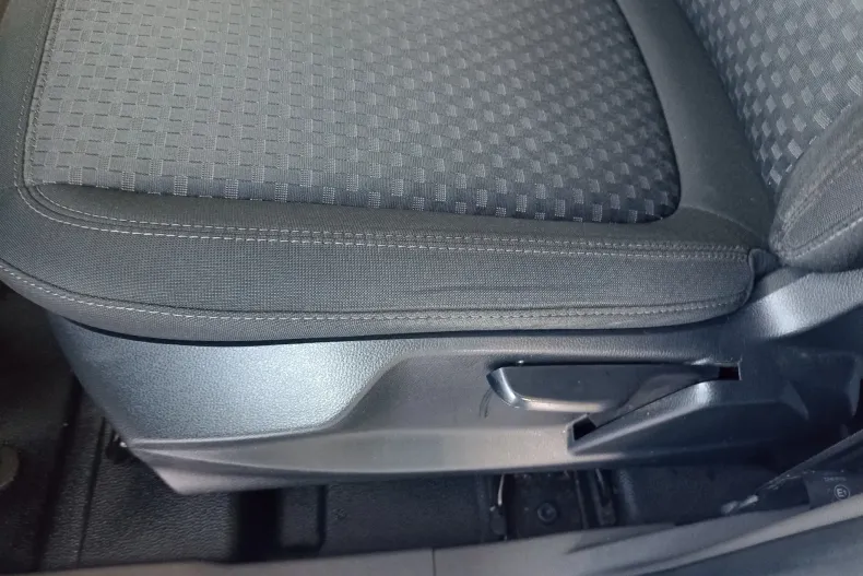 Ford Transit Connect din 2020 cu 42.108 km - oferta FOR243630 - foto 9