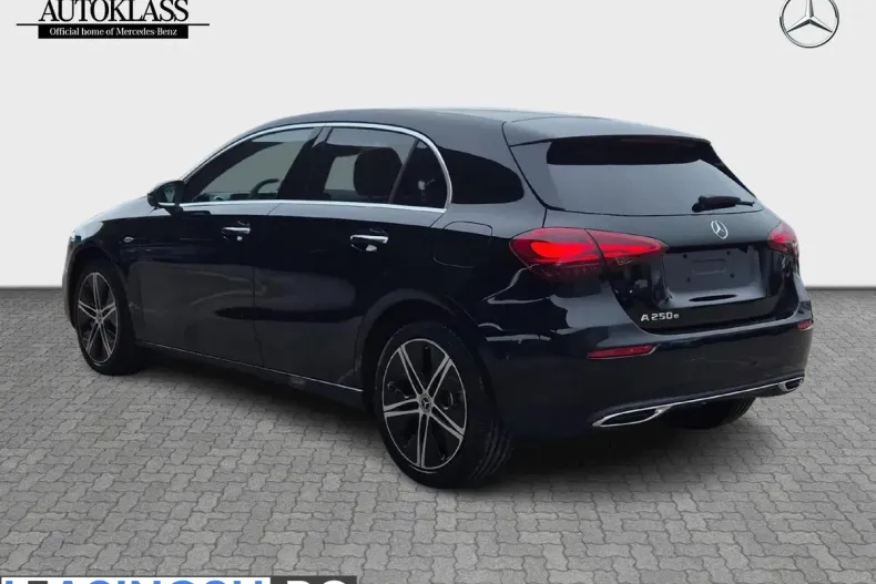 Mercedes-Benz A 250 (Clasa A) din 2025 cu 3.000 km - oferta MER243636 - foto 4