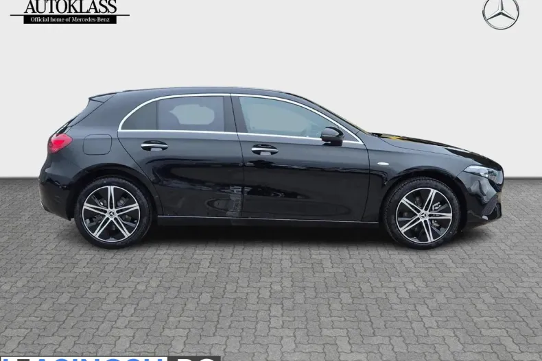 Mercedes-Benz A 250 (Clasa A) din 2025 cu 3.000 km - oferta MER243636 - foto 7