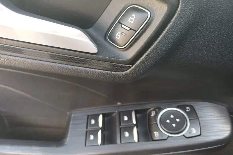 Ford Kuga din 2022 cu 53.670 km - oferta FOR243638 - foto 14