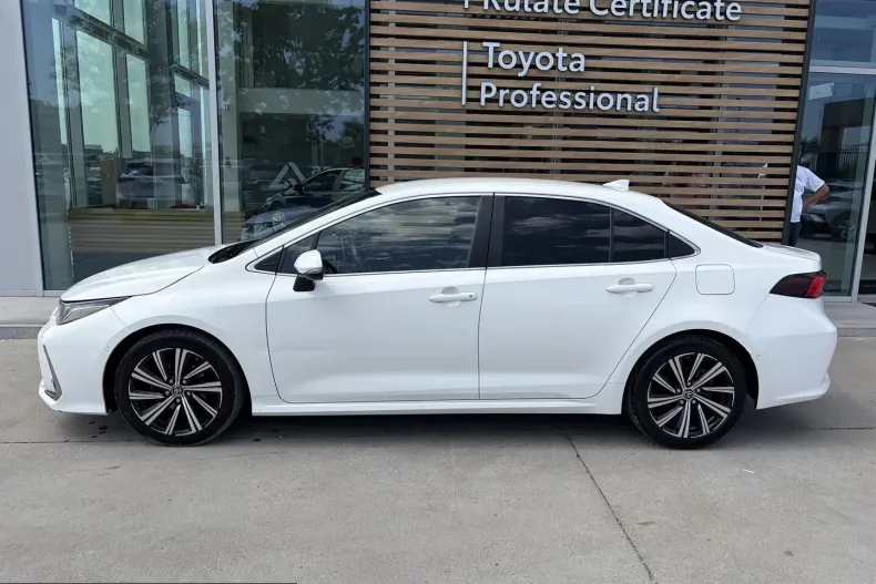 Toyota Corolla din 2022 cu 145.740 km - oferta TOY243639 - foto 3