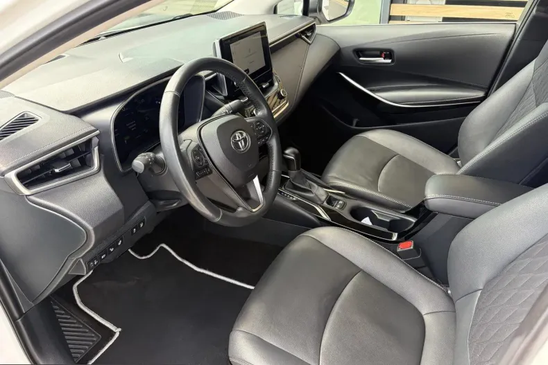 Toyota Corolla din 2022 cu 145.740 km - oferta TOY243639 - foto 17