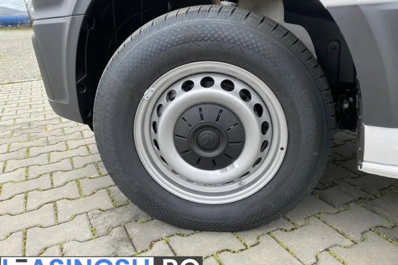 Volkswagen Crafter din 2026 cu 5 km - oferta VOL243643 - foto 8
