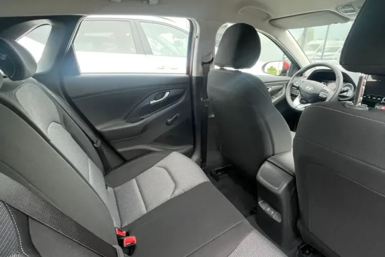 Hyundai i30 din 2026 cu 6 km - oferta HYU243646 - foto 23
