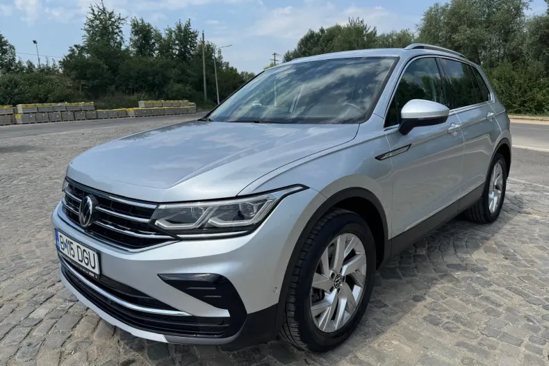 Volkswagen Tiguan din 2022 cu 65.546 km - oferta VOL243663 - foto 1
