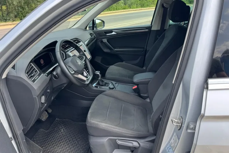 Volkswagen Tiguan din 2022 cu 65.546 km - oferta VOL243663 - foto 6