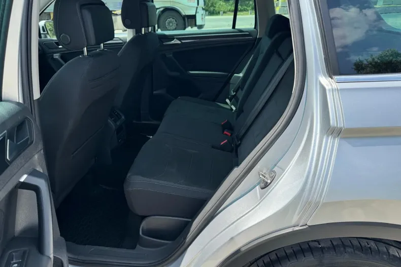 Volkswagen Tiguan din 2022 cu 65.546 km - oferta VOL243663 - foto 13