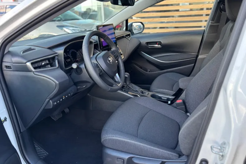 Toyota Corolla din 2026 cu 4 km - oferta TOY243665 - foto 9