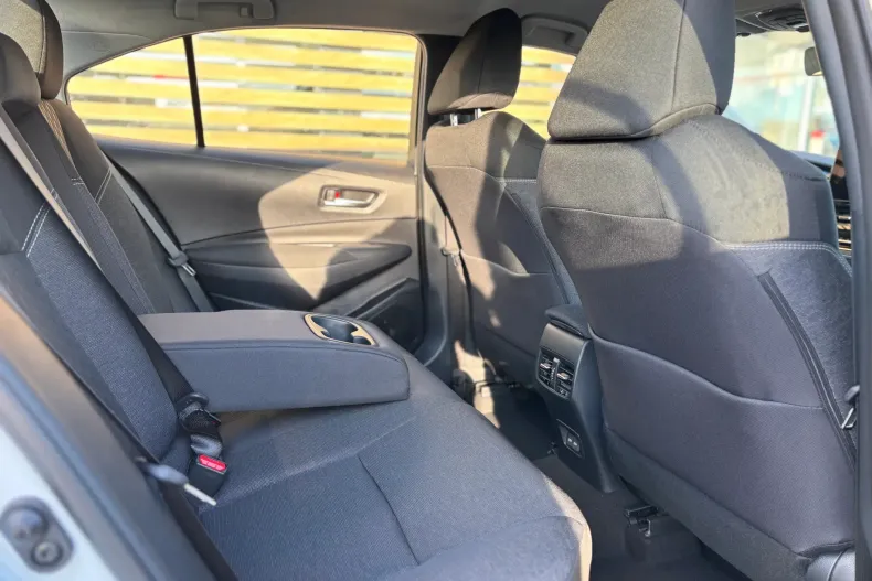 Toyota Corolla din 2026 cu 4 km - oferta TOY243665 - foto 13