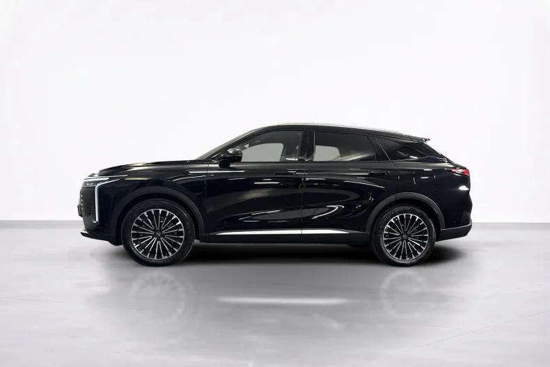 Omoda 9 din 2026 cu 27 km - oferta OMO243668 - foto 2