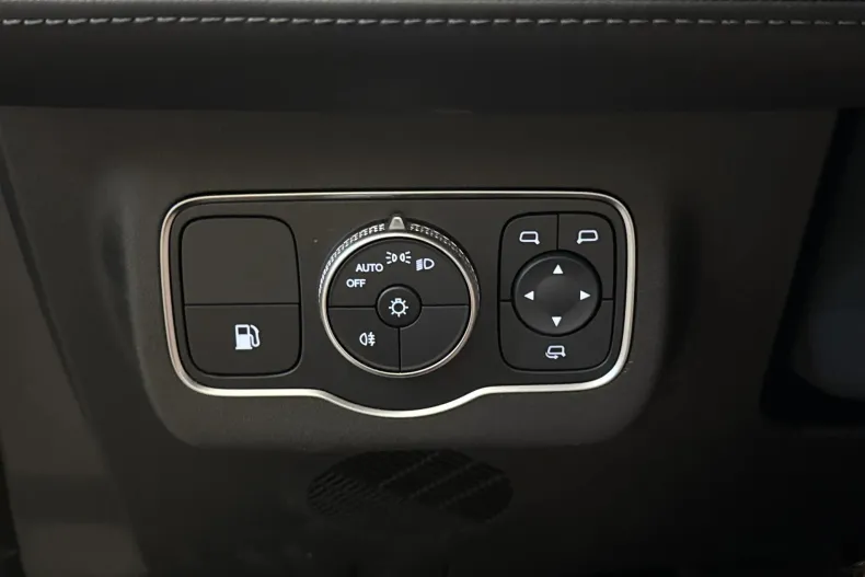 Omoda 9 din 2026 cu 27 km - oferta OMO243668 - foto 15