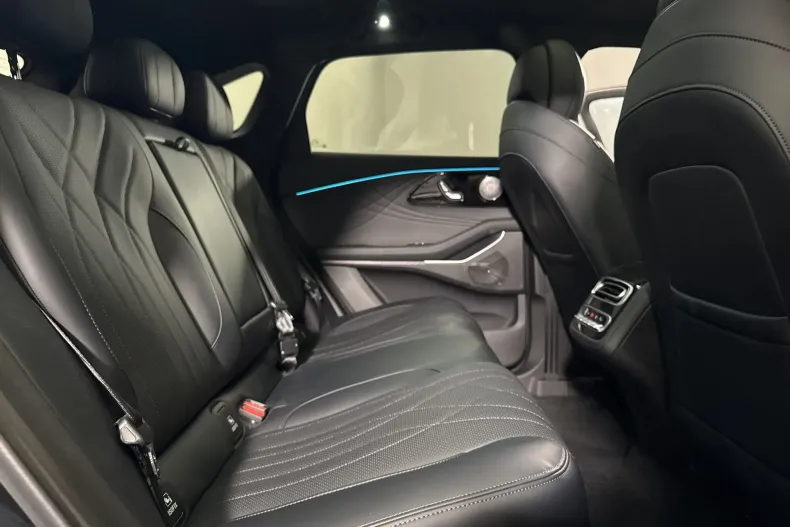Omoda 9 din 2026 cu 23 km - oferta OMO243671 - foto 12