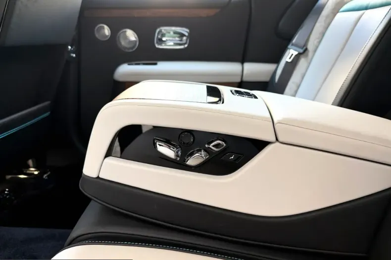 Rolls-Royce Ghost din 2024 cu 9.150 km - oferta ROL243675 - foto 29