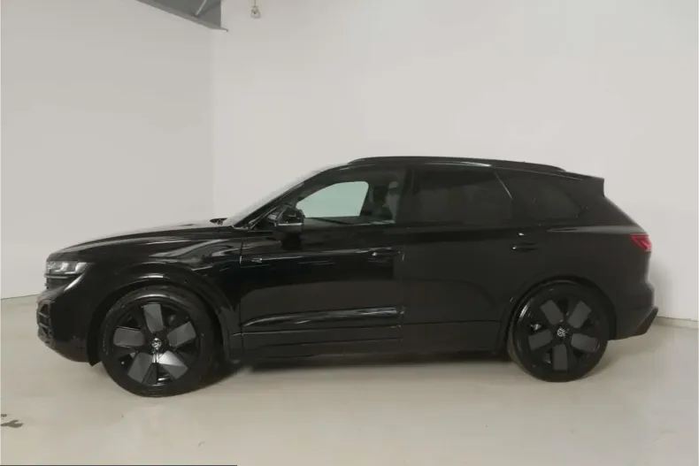 Volkswagen Touareg din 2025 cu 27.608 km - oferta VOL243677 - foto 2