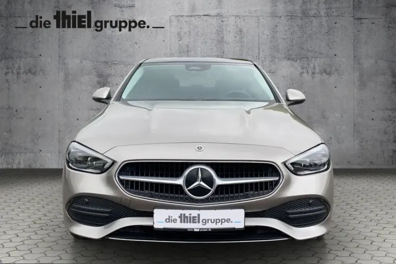 Mercedes-Benz C 300 (Clasa C) din 2025 cu 10.100 km - oferta MER243681 - foto 2
